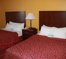 Days Inn Walcott Davenport Room