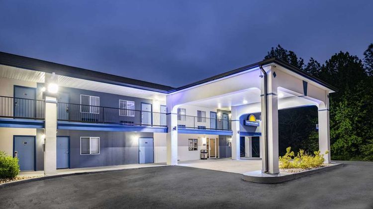 Days Inn Hamilton Exterior