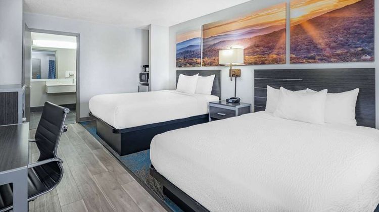 Days Inn Hamilton Room