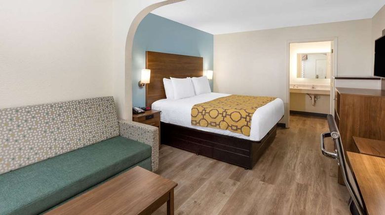 <b>Baymont by Wyndham Biloxi/Ocean Springs Room</b>. Images powered by <a href="https://iceportal.shijigroup.com/" title="IcePortal" target="_blank">IcePortal</a>.