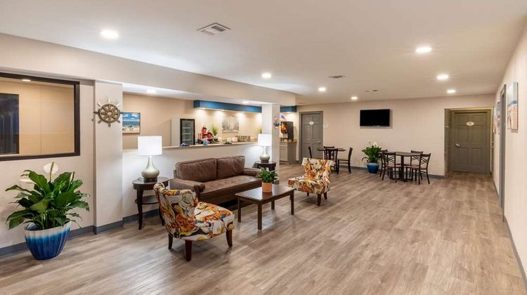 Baymont by Wyndham Biloxi/Ocean Springs Lobby