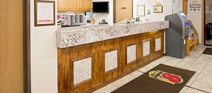 Super 8 Omaha Eppley Airport/Carter Lake Lobby