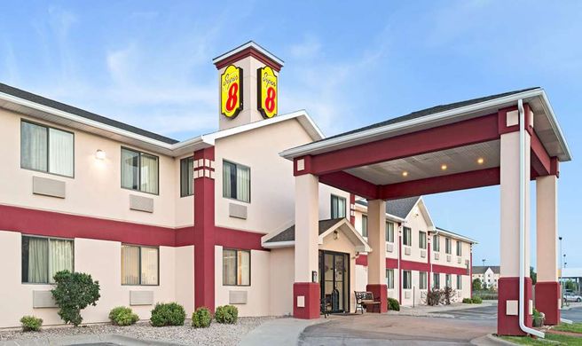 Super 8 Omaha Eppley Airport/Carter Lake Exterior