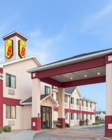 Super 8 Omaha Eppley Airport/Carter Lake