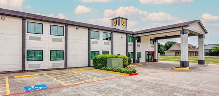 Super 8 Waxahachie Exterior