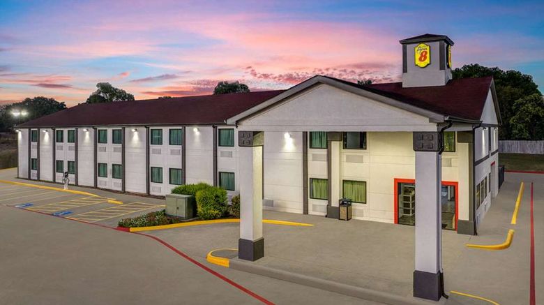 Super 8 Waxahachie Exterior. Images powered by <a href="https://iceportal.shijigroup.com" target="_blank" rel="noopener">Ice Portal</a>.