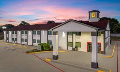 Super 8 Waxahachie