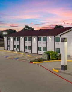 Super 8 Waxahachie