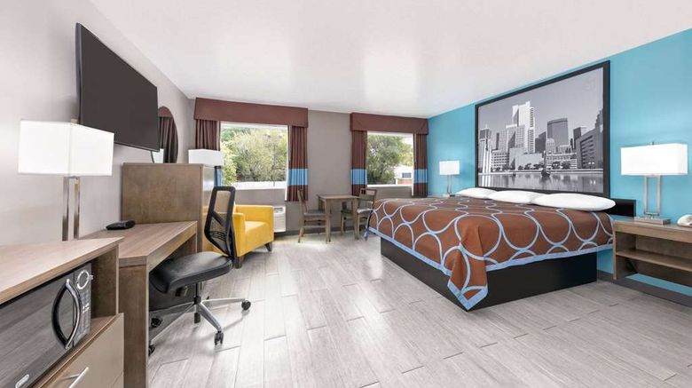 <b>Super 8 Waxahachie Suite</b>. Images powered by <a href="https://iceportal.shijigroup.com/" title="IcePortal" target="_blank">IcePortal</a>.