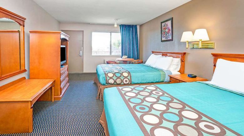 <b>Super 8 Upland Ontario Room</b>. Images powered by <a href="https://iceportal.shijigroup.com/" title="IcePortal" target="_blank">IcePortal</a>.