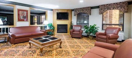 Ramada Strasburg/Dover Lobby