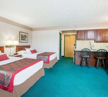 Ramada Strasburg/Dover Room