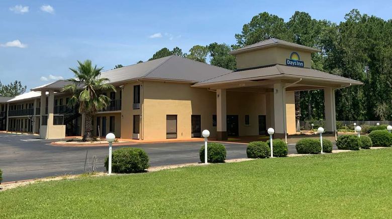 Days Inn Lake City I-10 Exterior. Images powered by <a href="https://iceportal.shijigroup.com" target="_blank" rel="noopener">Ice Portal</a>.