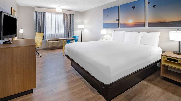 Days Inn Bernalillo Room