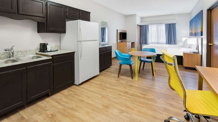 Days Inn Bernalillo Room