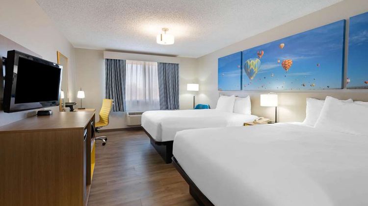 Days Inn Bernalillo Room