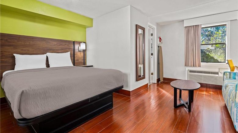 <b>Travelodge Suites St Augustine Old Town Suite</b>. Images powered by <a href="https://iceportal.shijigroup.com/" title="IcePortal" target="_blank">IcePortal</a>.
