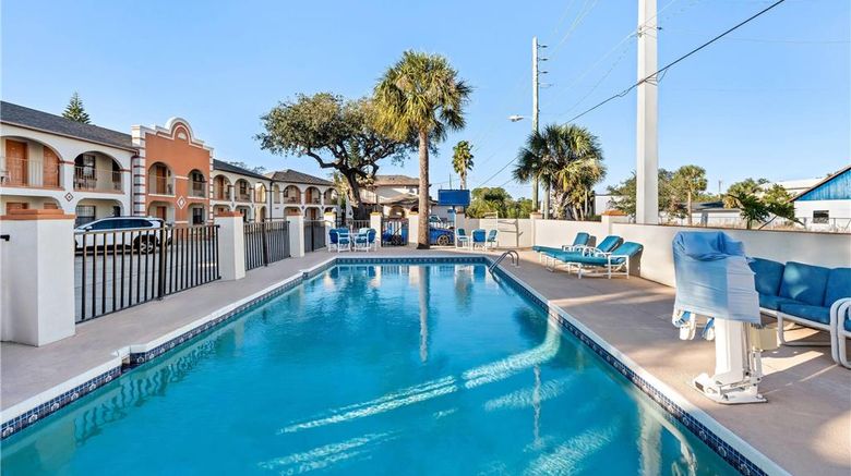 <b>Travelodge Suites St Augustine Old Town Pool</b>. Images powered by <a href="https://iceportal.shijigroup.com/" title="IcePortal" target="_blank">IcePortal</a>.