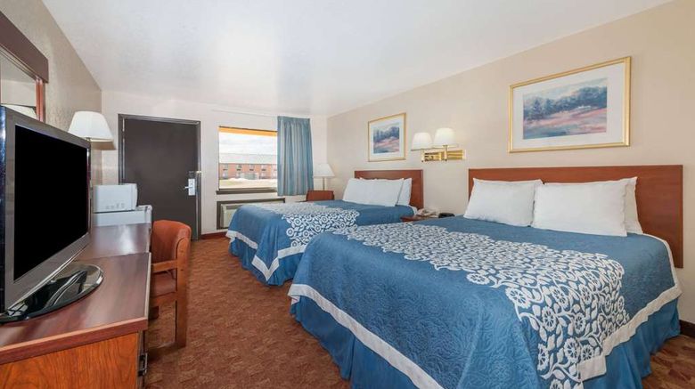 <b>Days Inn Russell Room</b>. Images powered by <a href="https://iceportal.shijigroup.com/" title="IcePortal" target="_blank">IcePortal</a>.