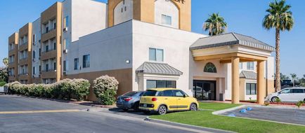 Ramada Limited Bakersfield North Exterior