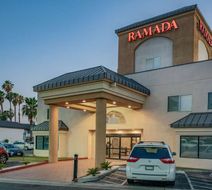 Ramada Limited Bakersfield North Exterior