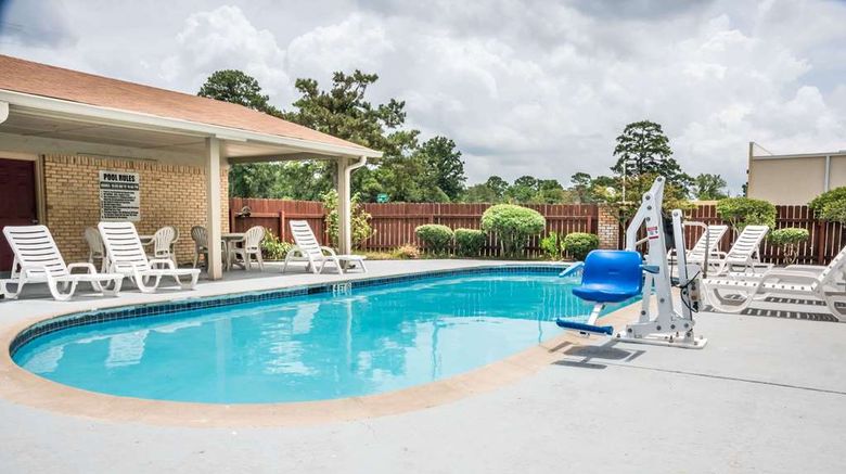 <b>Days Inn Bastrop Pool</b>. Images powered by <a href="https://iceportal.shijigroup.com/" title="IcePortal" target="_blank">IcePortal</a>.