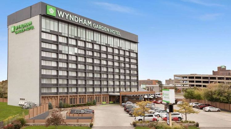 Wyndham Garden At Niagara Falls Exterior
