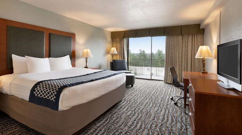 <b>Baymont Inn & Suites Bremerton WA Room</b>. Images powered by <a href="https://iceportal.shijigroup.com/" title="IcePortal" target="_blank">IcePortal</a>.