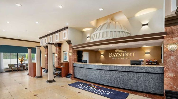 Baymont Inn & Suites Bremerton WA Lobby