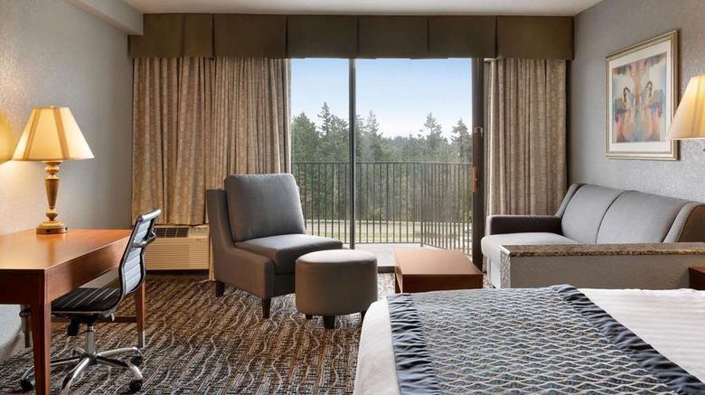 <b>Baymont Inn & Suites Bremerton WA Suite</b>. Images powered by <a href="https://iceportal.shijigroup.com/" title="IcePortal" target="_blank">IcePortal</a>.