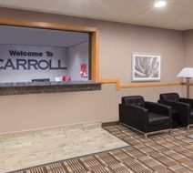 Super 8 Carroll/East Lobby