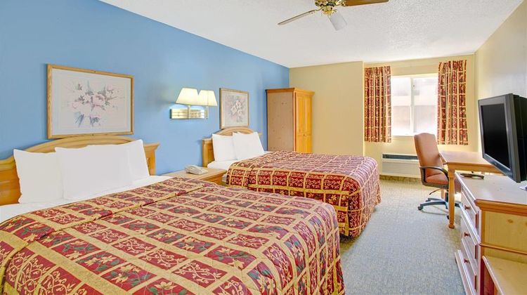 Days Inn Lehi Suite