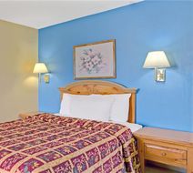 Days Inn Lehi Room