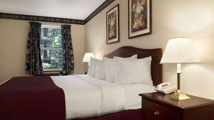 Days Inn Grayling Suite