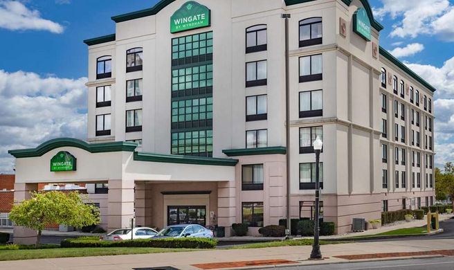 Wingate by Wyndham Lima Downtown Exterior