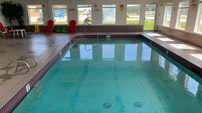 <b>Super 8 Hinton Pool</b>. Images powered by <a href="https://iceportal.shijigroup.com/" title="IcePortal" target="_blank">IcePortal</a>.