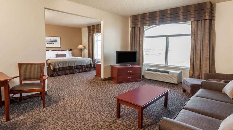 Wingate by Wyndham Edmonton West Suite