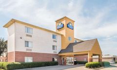 Days Inn and Suites Dallas