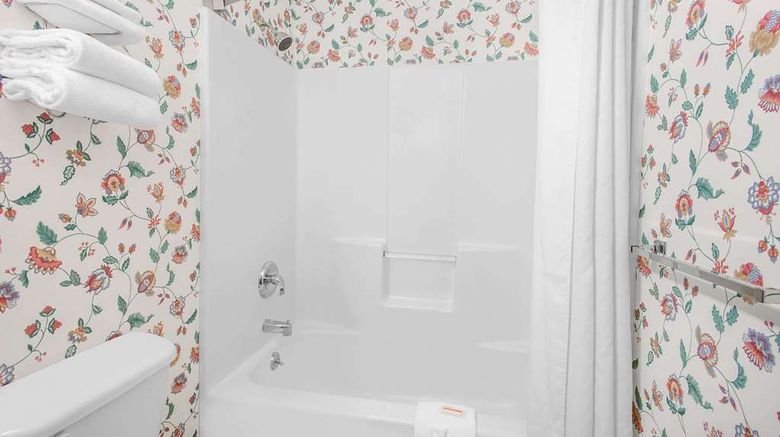 <b>Super 8 Canandaigua Room</b>. Images powered by <a href="https://iceportal.shijigroup.com/" title="IcePortal" target="_blank">IcePortal</a>.