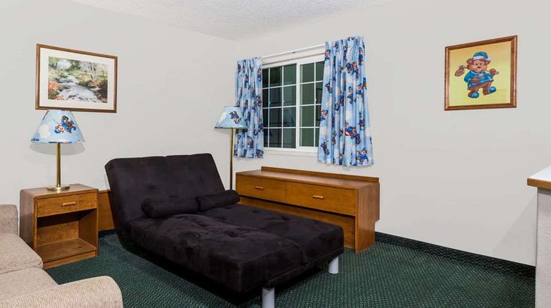 <b>Grants Pass Travelodge Room</b>. Images powered by <a href="https://iceportal.shijigroup.com/" title="IcePortal" target="_blank">IcePortal</a>.