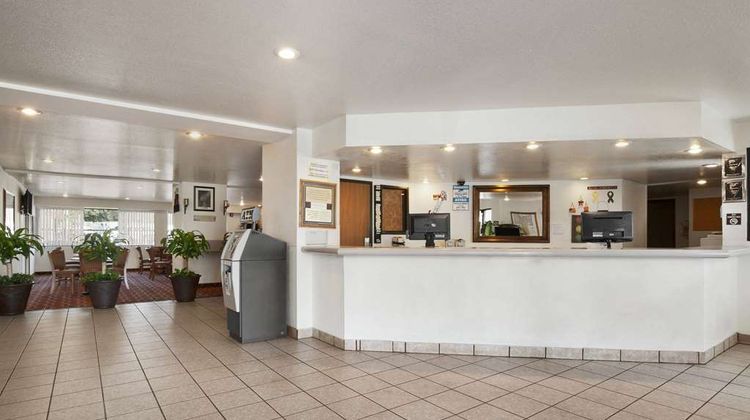 Super 8 Austin North/University Area Lobby