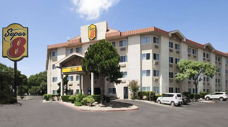 Super 8 Austin North/University Area Exterior