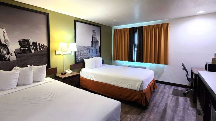 Super 8 Austin North/University Area Room