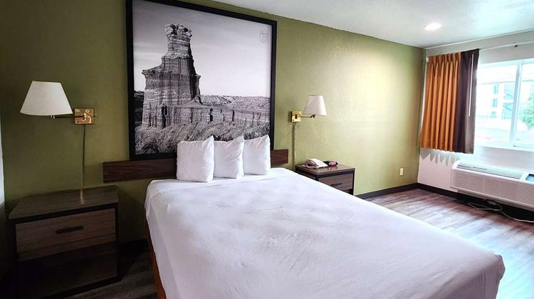 Super 8 Austin North/University Area Room