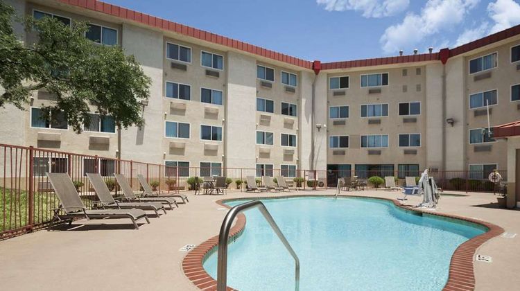 Super 8 Austin North/University Area Pool