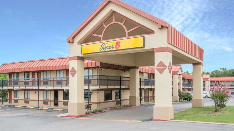 <b>Super 8 Tulsa Exterior</b>. Images powered by <a href="https://iceportal.shijigroup.com/" title="IcePortal" target="_blank">IcePortal</a>.