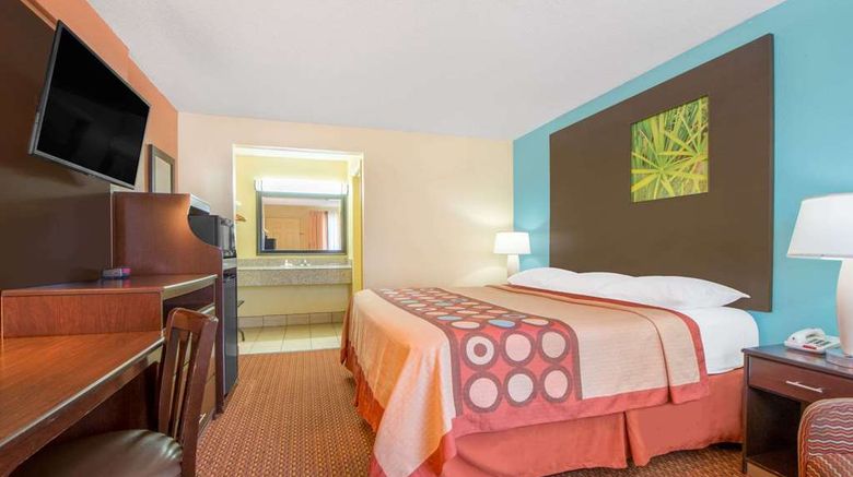<b>Super 8 Tulsa Room</b>. Images powered by <a href="https://iceportal.shijigroup.com/" title="IcePortal" target="_blank">IcePortal</a>.