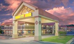 Super 8 Tulsa
