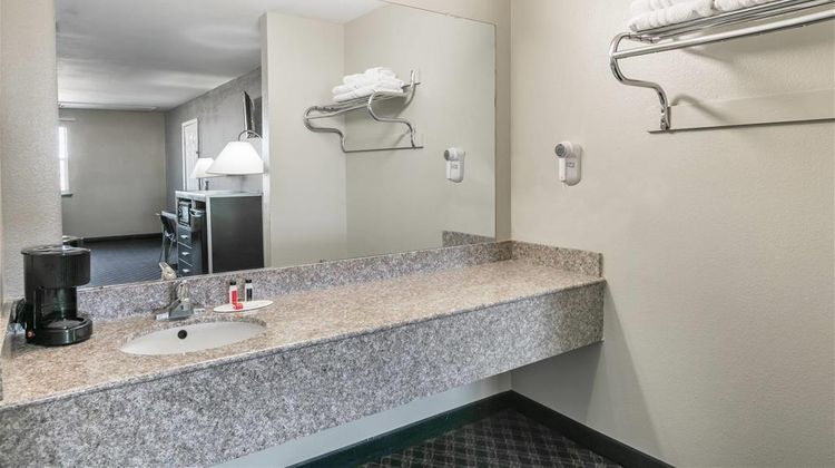Super 8 Arlington near AT&T Stadium Room