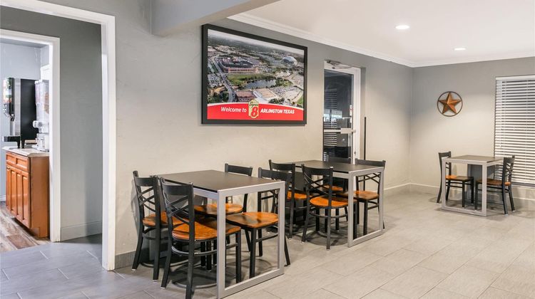 Super 8 Arlington near AT&T Stadium Lobby